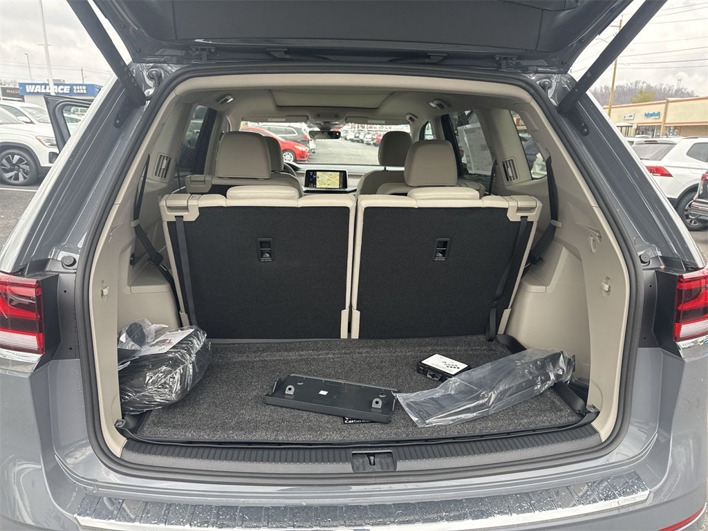 2025 Volkswagen Atlas 2.0T SEL Premium R-Line