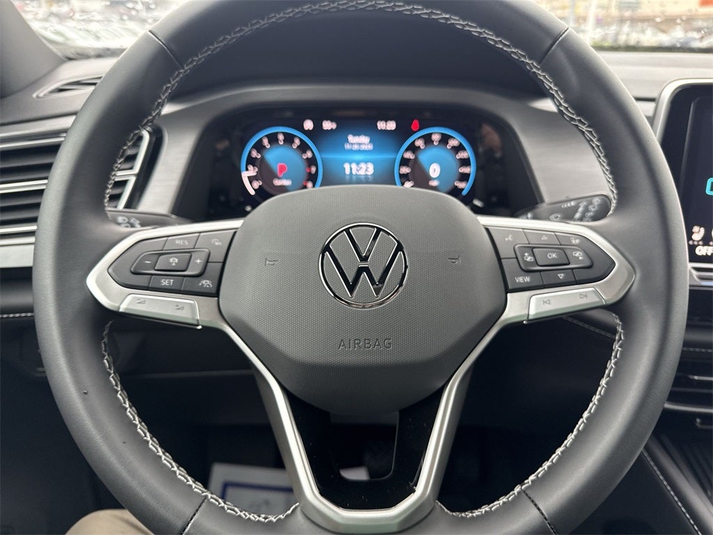 2026 Volkswagen Atlas Cross Sport 2.0T SE w/Technology