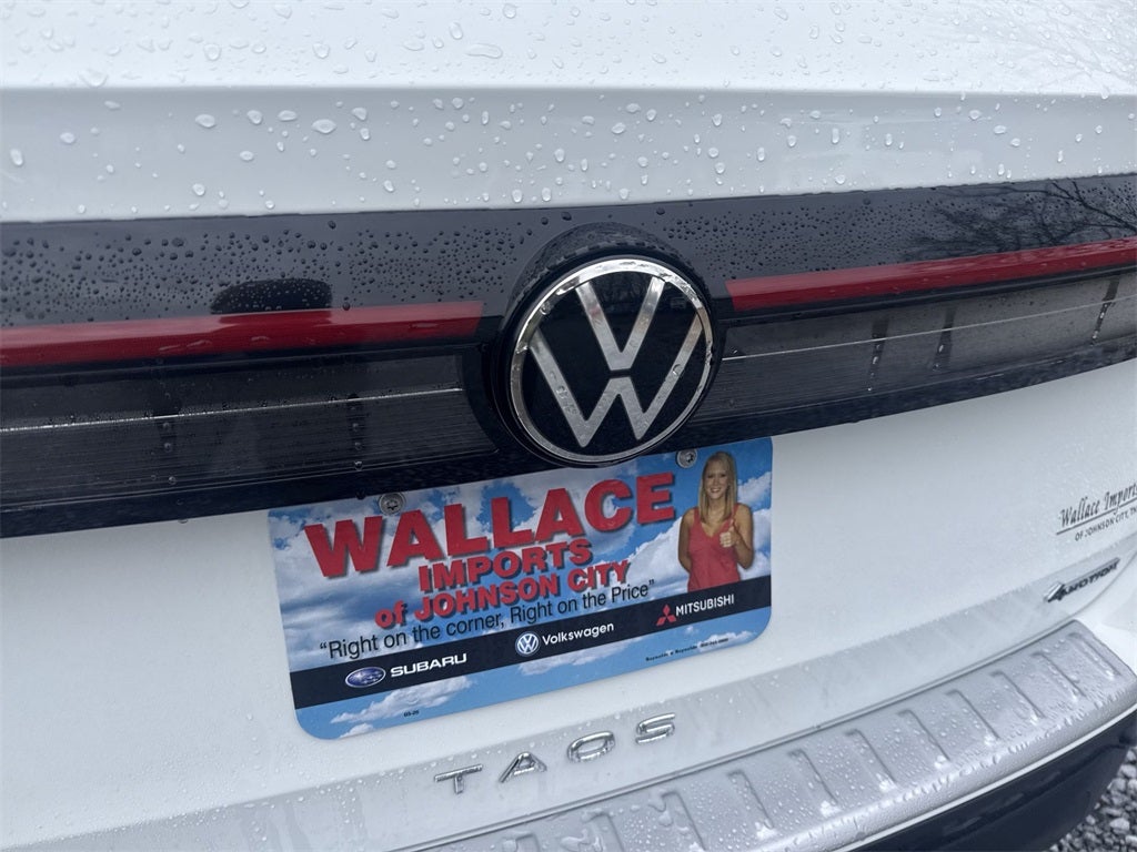 2026 Volkswagen Taos 1.5T SE Black