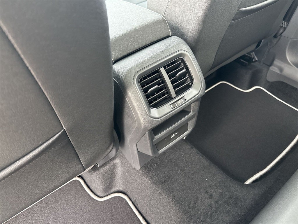 2025 Volkswagen Taos 1.5T SEL