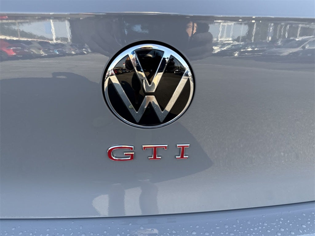 2025 Volkswagen Golf GTI 2.0T SE