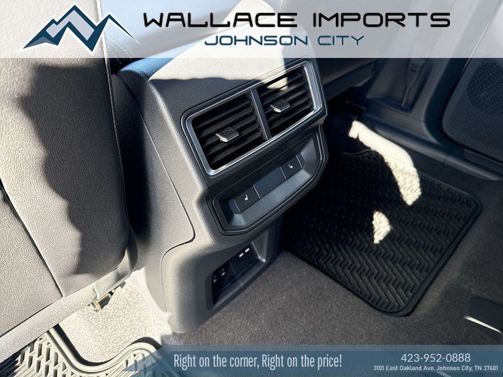 2026 Volkswagen Atlas Cross Sport 2.0T SEL Premium R-Line
