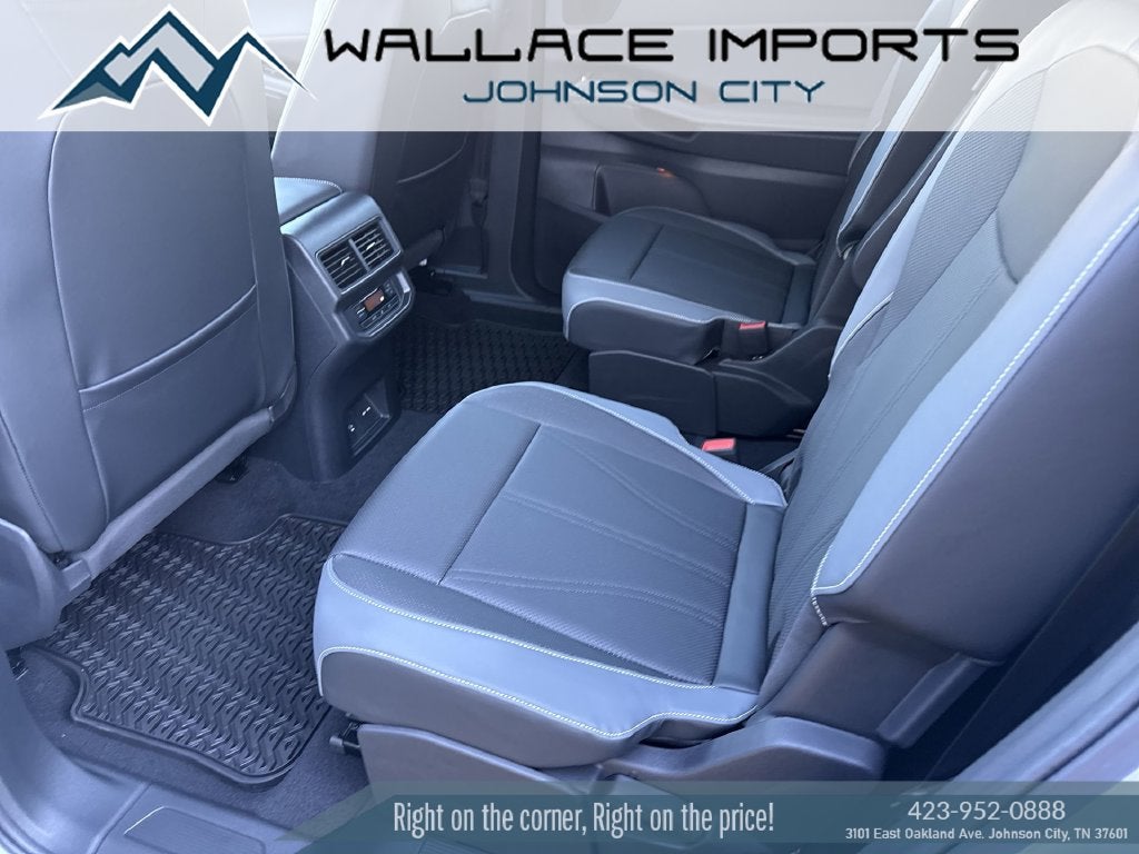 2027 Volkswagen Atlas 2.0T SE w/ Technology