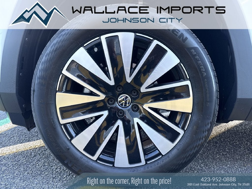 2027 Volkswagen Atlas 2.0T SE w/ Technology