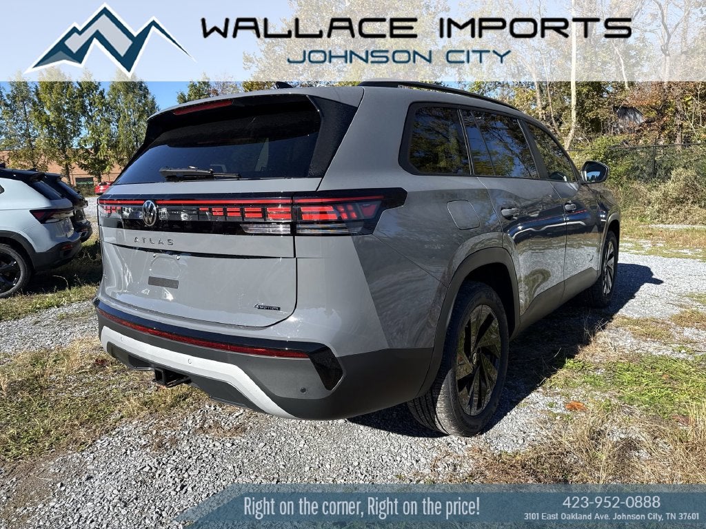 2027 Volkswagen Atlas 2.0T SE w/ Technology