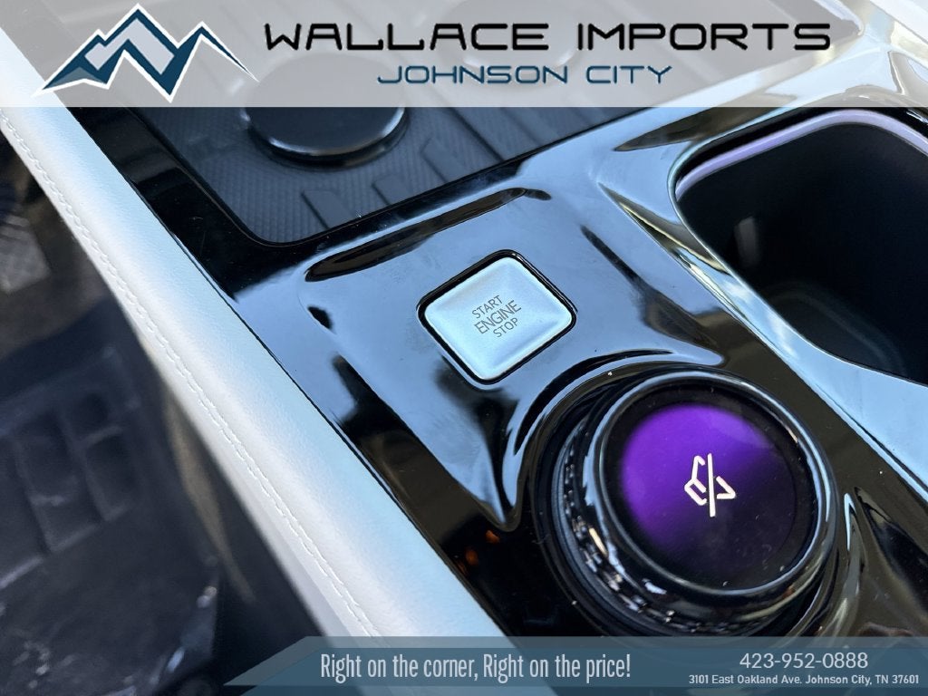 2027 Volkswagen Atlas 2.0T SE w/ Technology