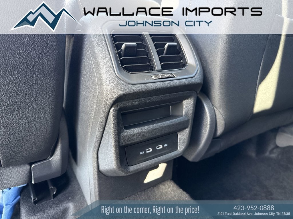 2027 Volkswagen Taos 1.5T SE