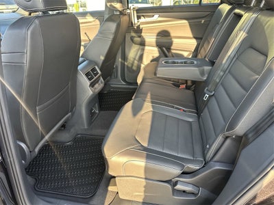 2024 Volkswagen Atlas Cross Sport 2.0T SEL R-Line