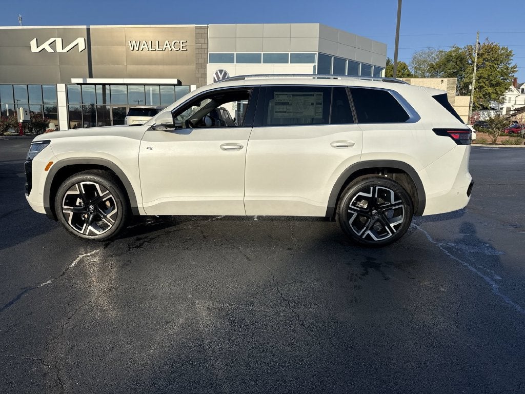 2027 Volkswagen Atlas SEL Premium R-Line