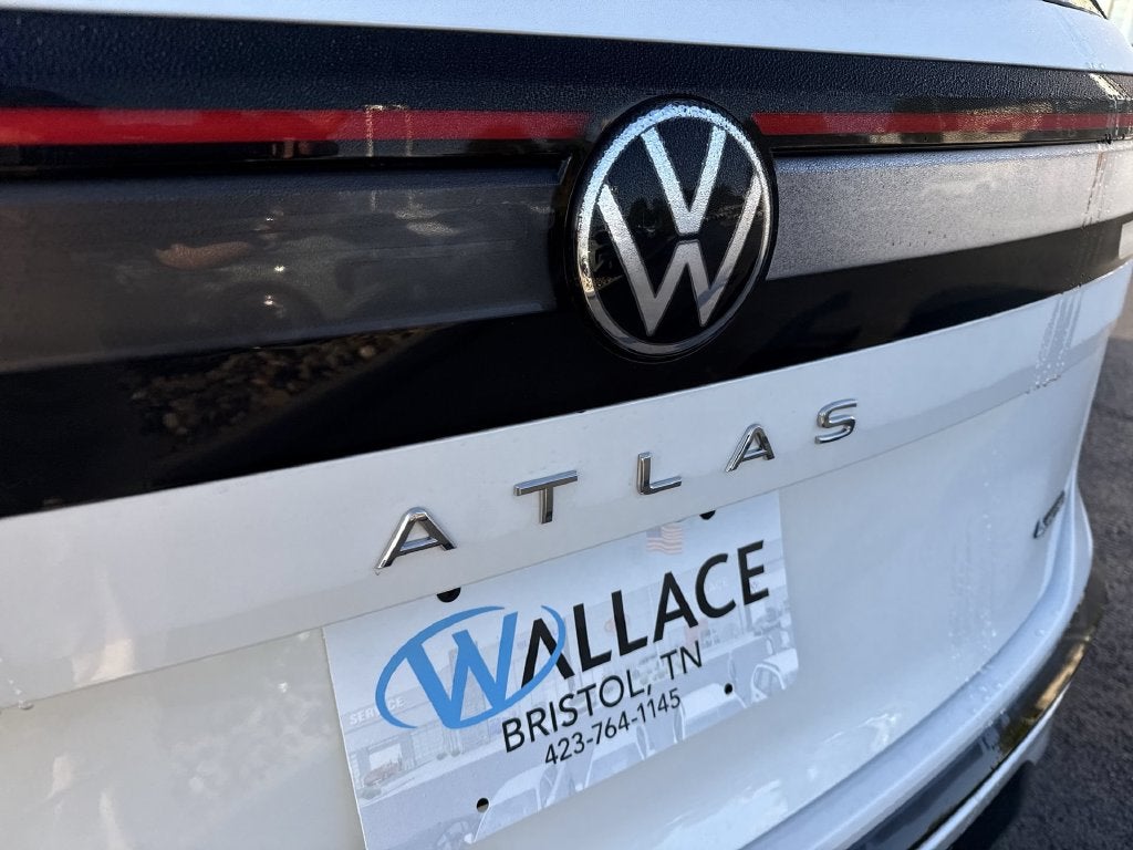 2027 Volkswagen Atlas SEL Premium R-Line