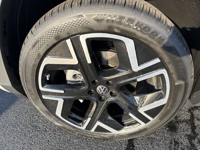 2027 Volkswagen Atlas SEL Premium R-Line