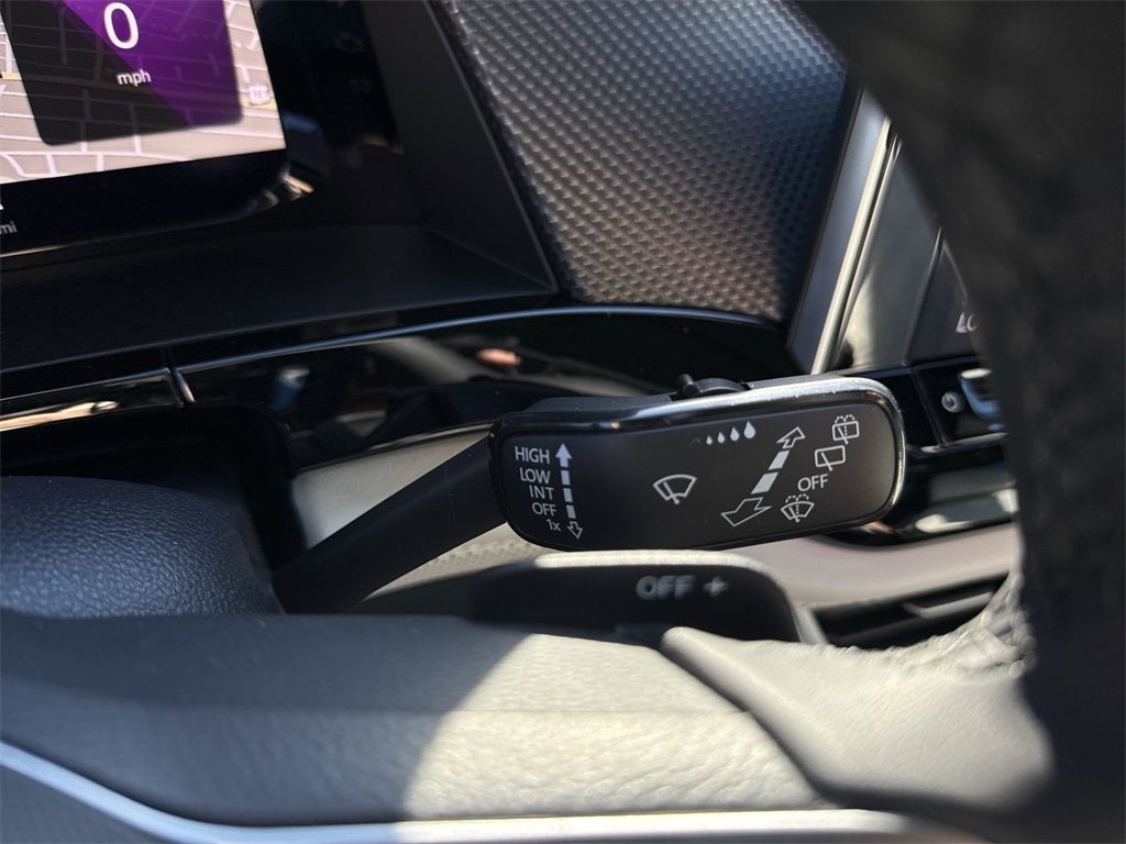 2025 Volkswagen Atlas Cross Sport 2.0T SEL Premium R-Line