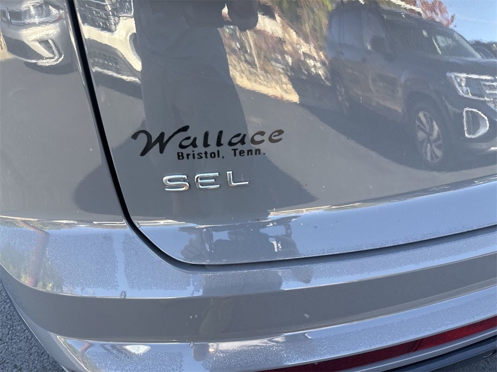 2025 Volkswagen Atlas Cross Sport 2.0T SEL Premium R-Line