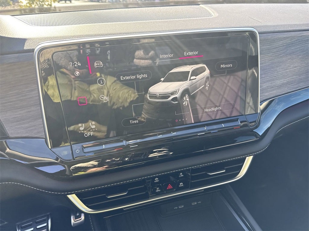 2026 Volkswagen Atlas 2.0T SEL Premium R-Line