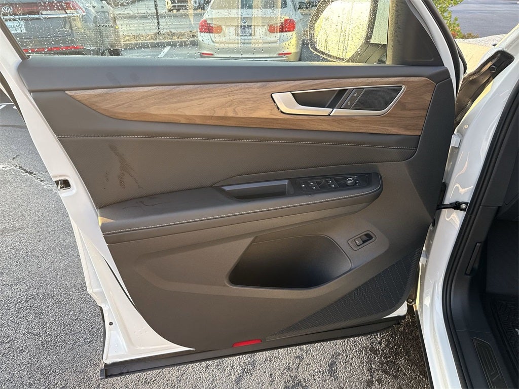 2026 Volkswagen Atlas 2.0T SE w/ Technology