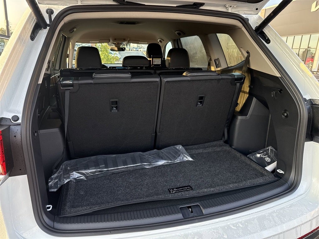 2026 Volkswagen Atlas 2.0T SE w/ Technology