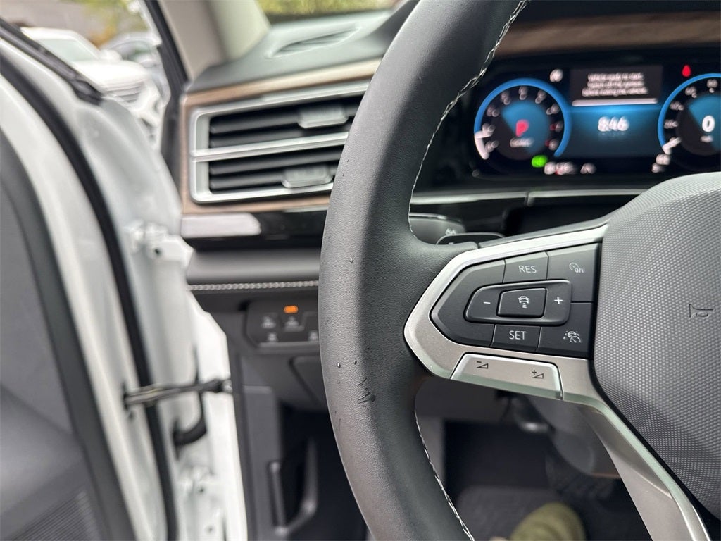 2026 Volkswagen Atlas 2.0T SE w/ Technology