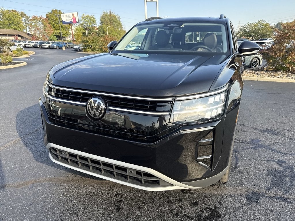 2027 Volkswagen Atlas SE w/Technology