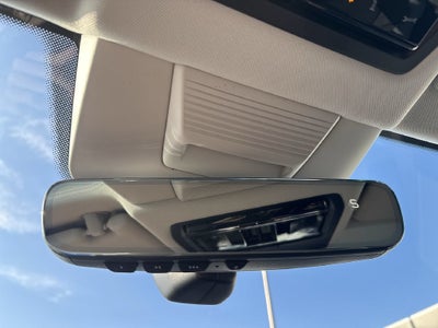 2027 Volkswagen Atlas SE w/Technology