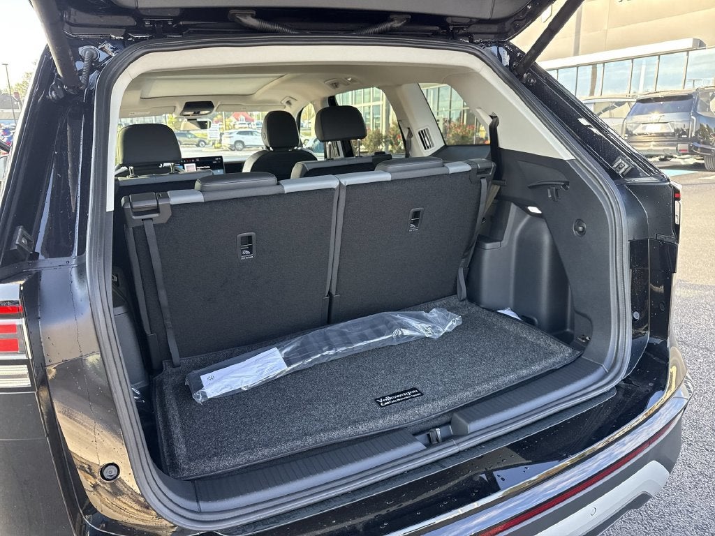 2027 Volkswagen Atlas SE w/Technology