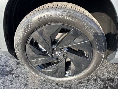 2027 Volkswagen Atlas SE w/Technology