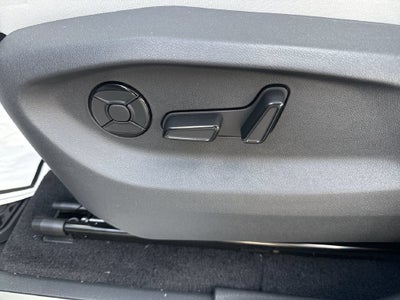 2027 Volkswagen Atlas SE w/Technology