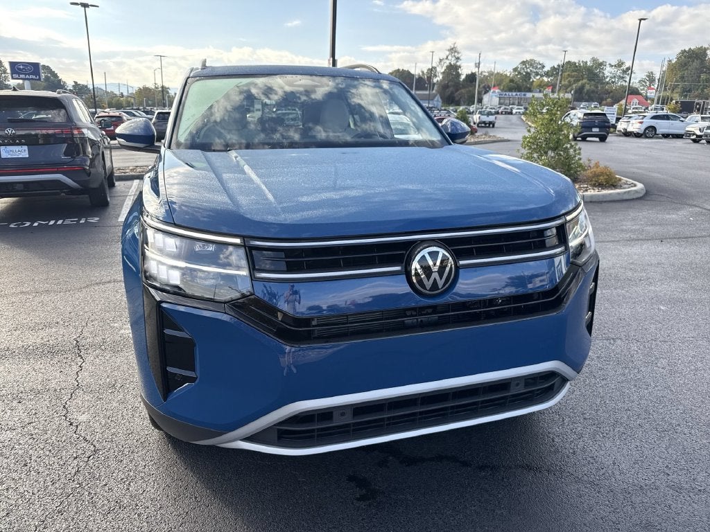 2027 Volkswagen Atlas SE w/Technology