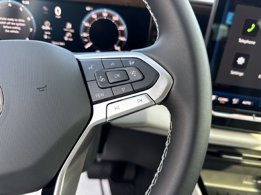 2027 Volkswagen Atlas SE w/Technology