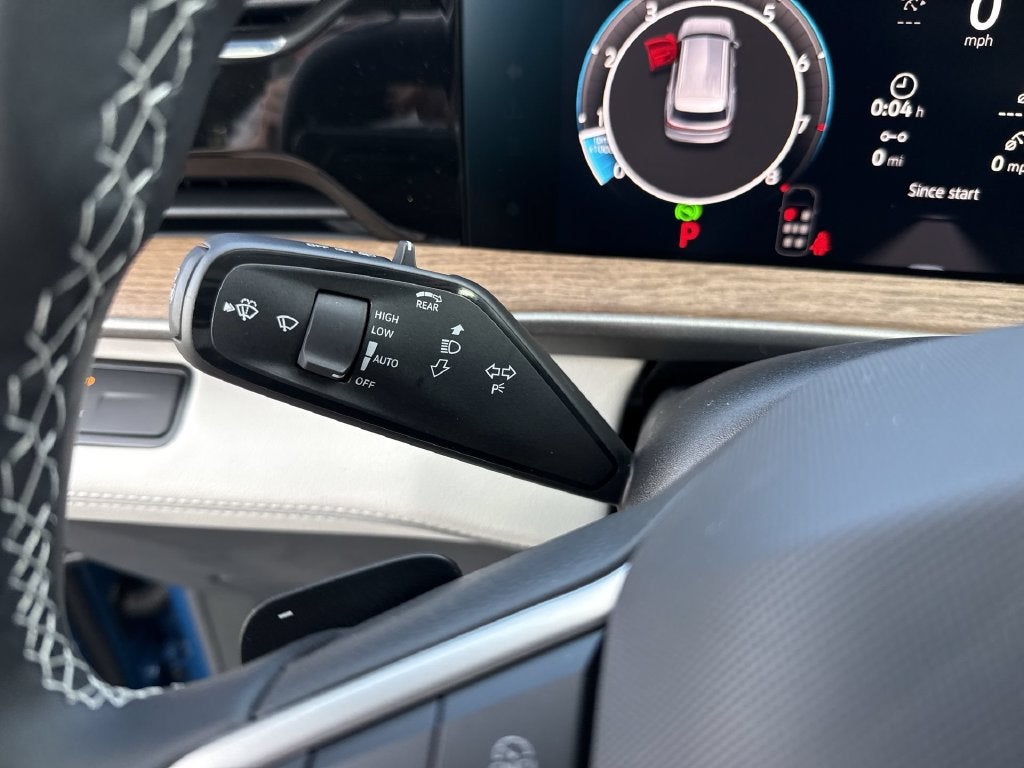 2027 Volkswagen Atlas SE w/Technology