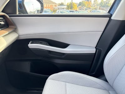 2027 Volkswagen Atlas SE w/Technology