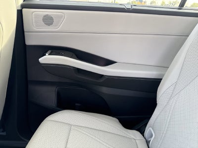 2027 Volkswagen Atlas SE w/Technology