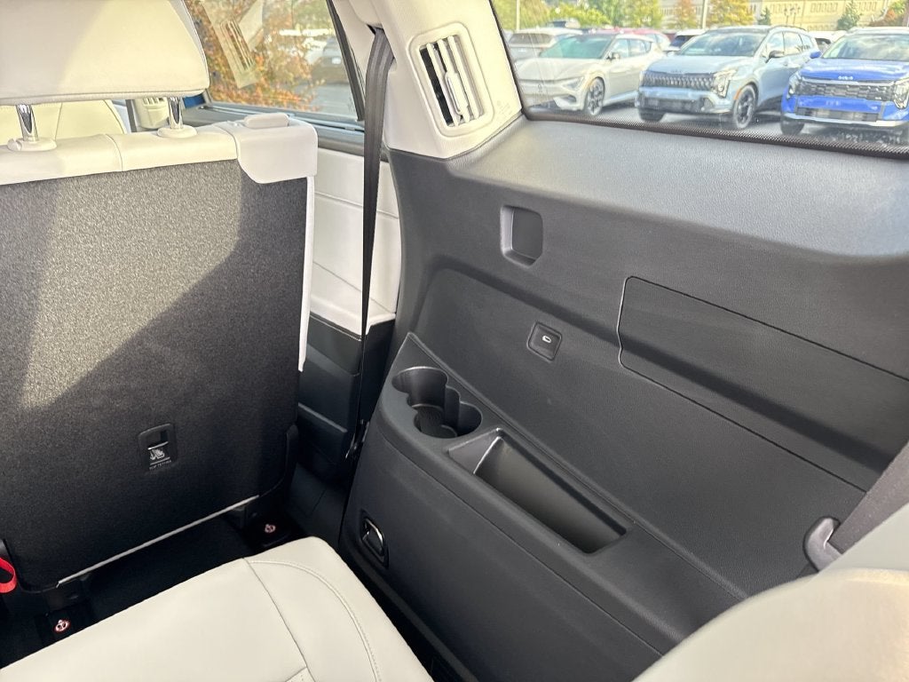 2027 Volkswagen Atlas SE w/Technology