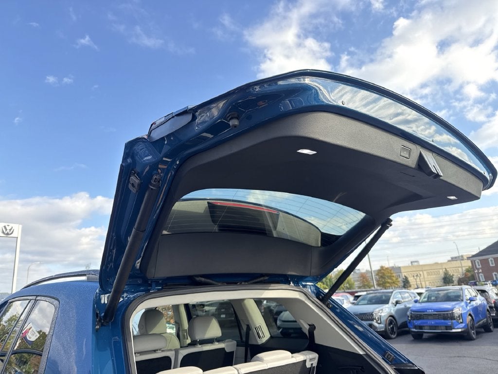 2027 Volkswagen Atlas SE w/Technology