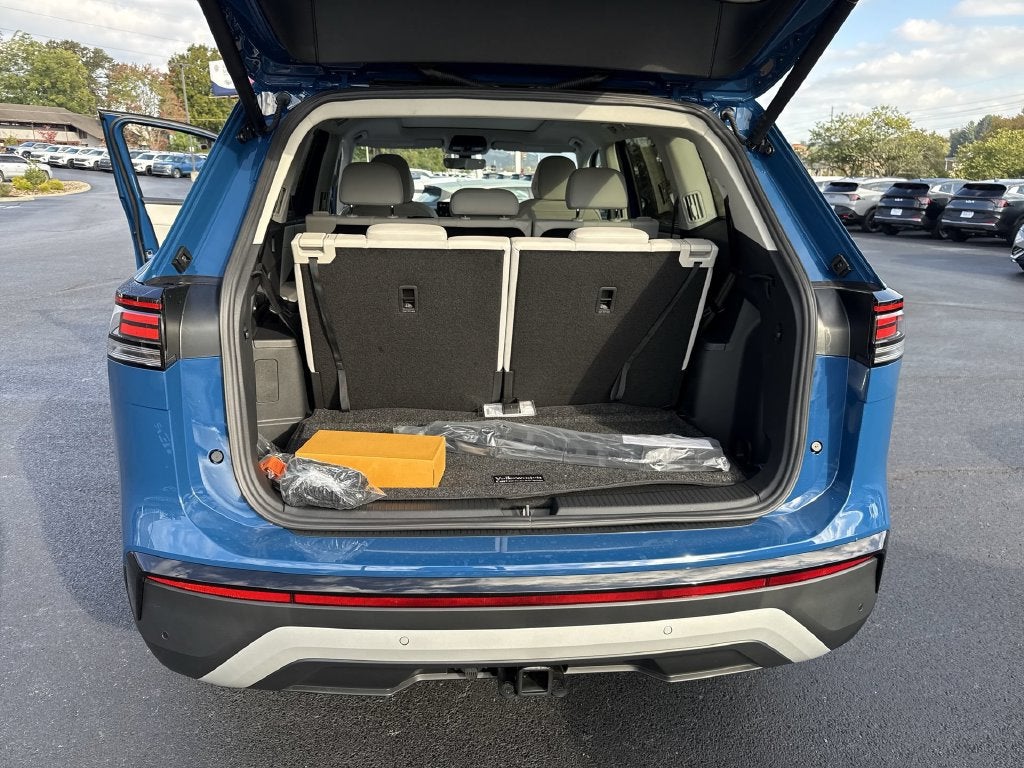 2027 Volkswagen Atlas SE w/Technology