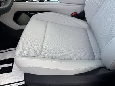 2027 Volkswagen Atlas SE w/Technology