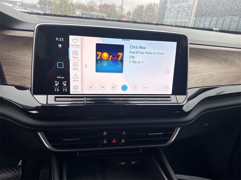 2026 Volkswagen Atlas 2.0T SE w/ Technology