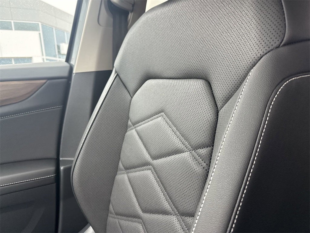 2026 Volkswagen Atlas 2.0T SE w/ Technology