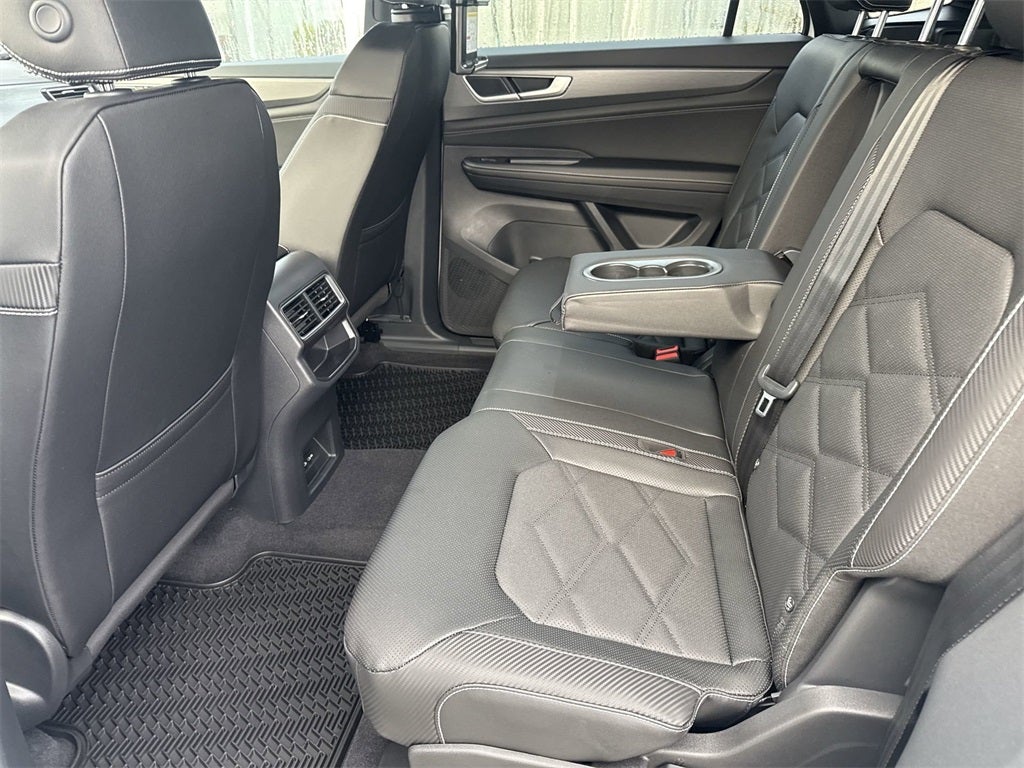 2026 Volkswagen Atlas Cross Sport 2.0T SE