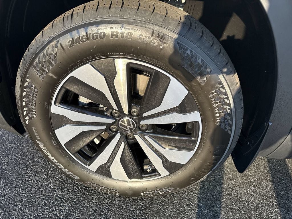 2026 Volkswagen Atlas Cross Sport 2.0T SE