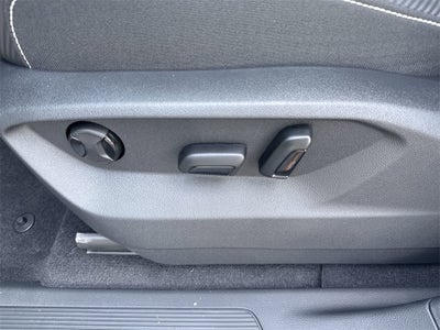 2025 Volkswagen Atlas Cross Sport 2.0T SE