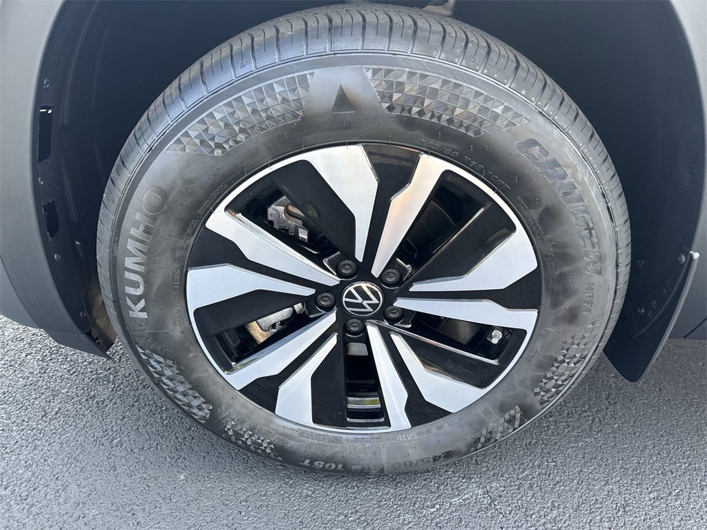 2025 Volkswagen Atlas Cross Sport 2.0T SE