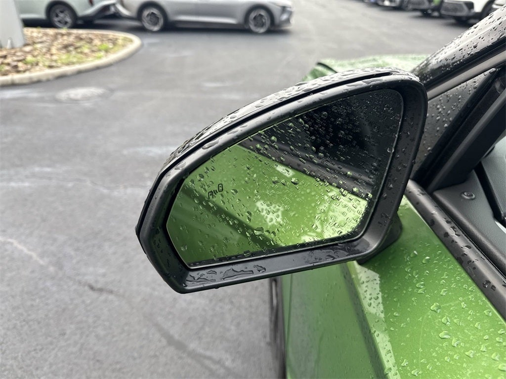 2025 Volkswagen Taos 1.5T SE Black