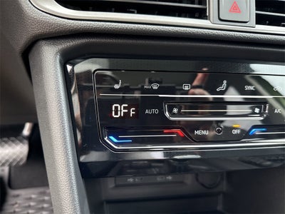 2025 Volkswagen Taos 1.5T SE Black