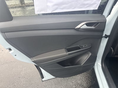 2026 Volkswagen Taos 1.5T SE Black