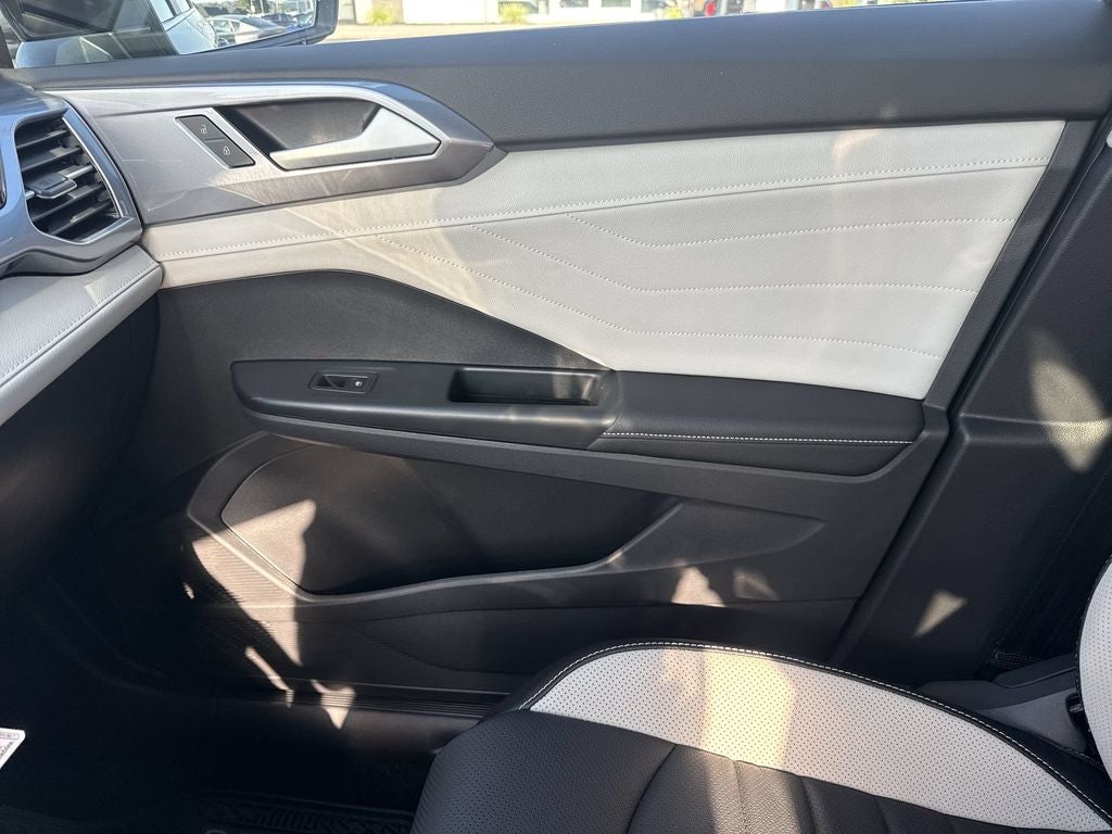 2026 Volkswagen Taos 1.5T SEL