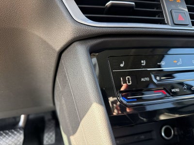 2026 Volkswagen Taos 1.5T SEL