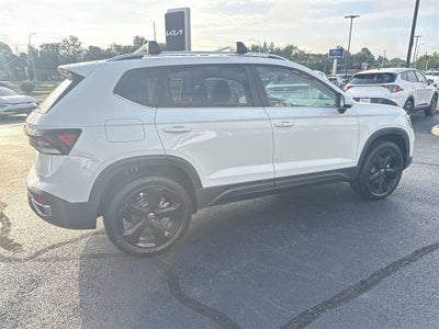 2025 Volkswagen Taos 1.5T SEL