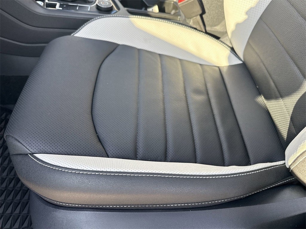 2025 Volkswagen Taos 1.5T SEL