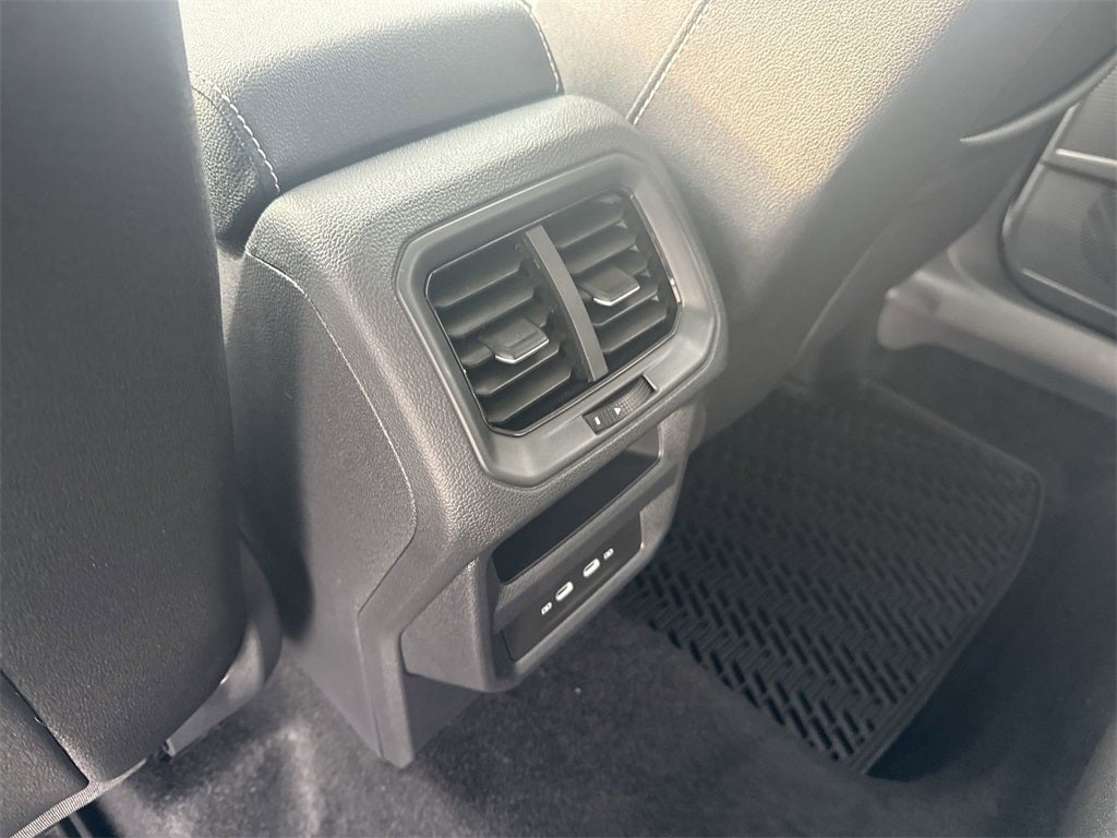 2026 Volkswagen Taos 1.5T SEL