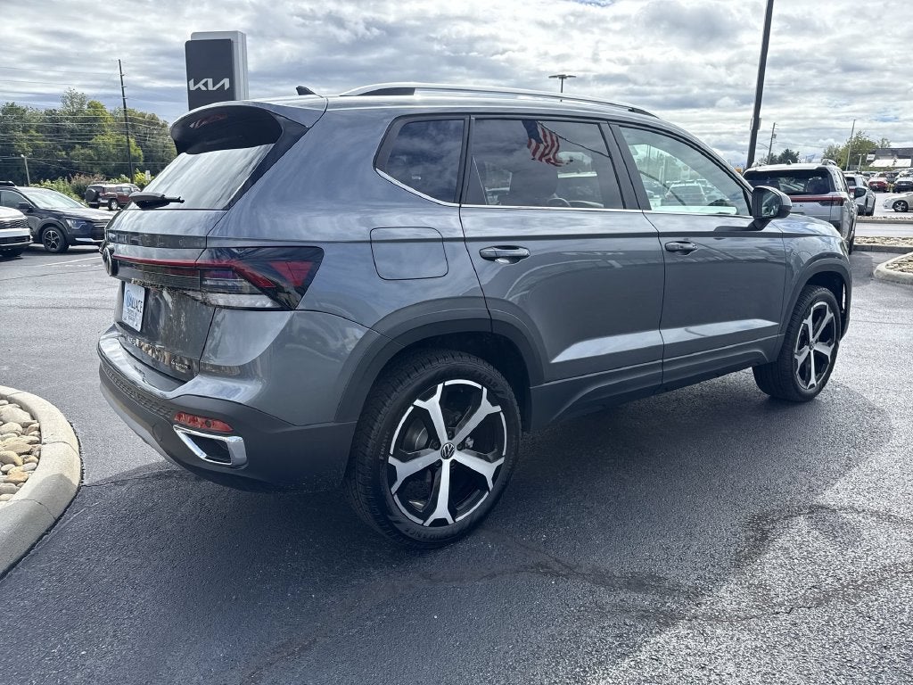 2027 Volkswagen Taos 1.5T SEL